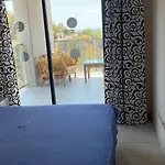 Apartamento Con Vista Al Mar Y Montana